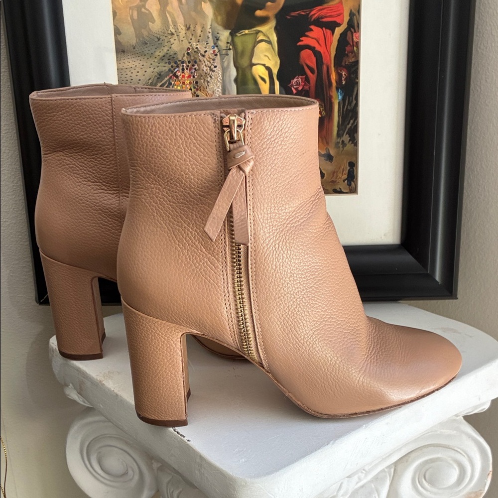 Chic Beige Ankle Booties with Zipper